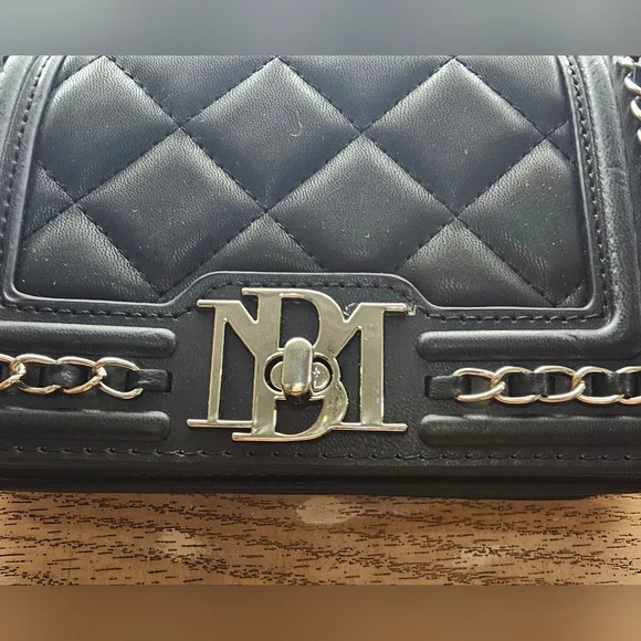Badgley Mischka Black Quilted Chain Strap Crossbody Handbag NWT - Picture 8 of 14